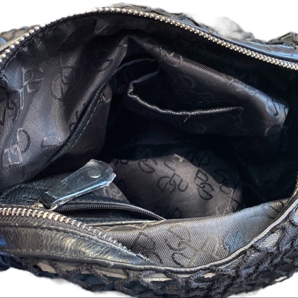 BCBG bag - Picture 3 of 3